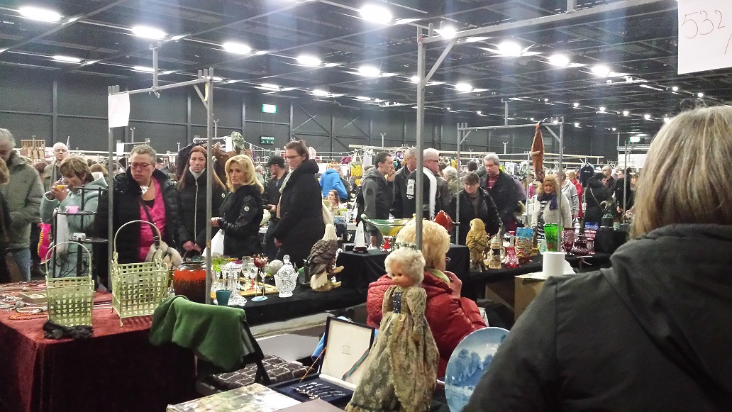 Snuffelmarkt Haarlem: struinen langs 250 kramen vol schatten!