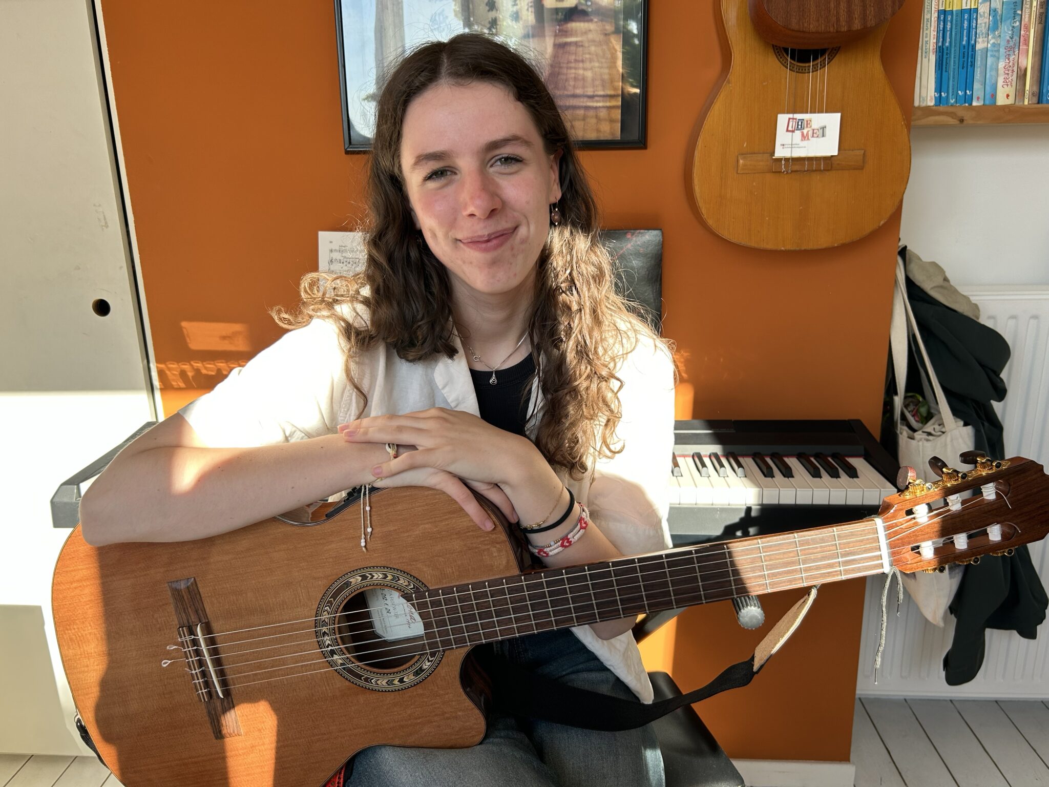 Bonhoefferleerling Lotte (18) schrijft beste Nederlandse lied